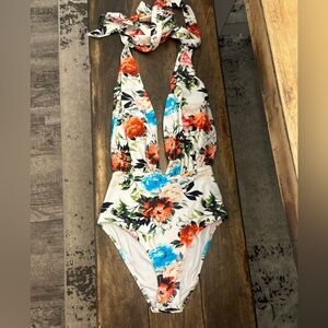 Cupshe one piece size S